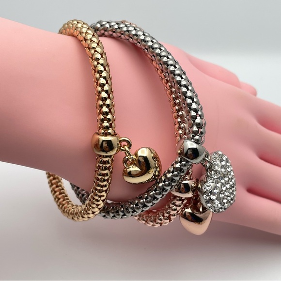 Set of 3 Metallic Mesh Heart Charm Bracelets Gold Silver Rose Gold - Picture 2 of 7